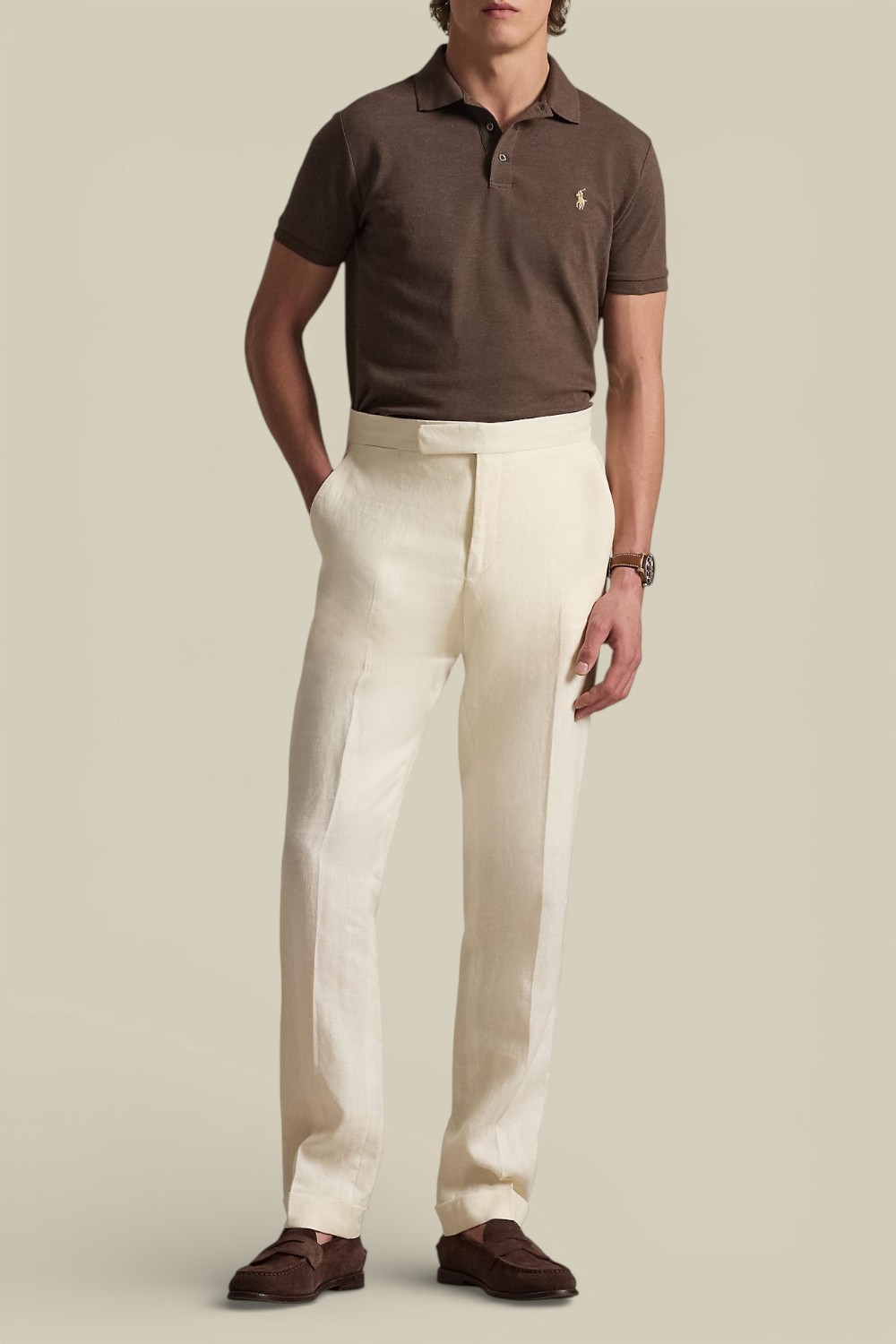 תמונת כל הלוק של חולצת פולו